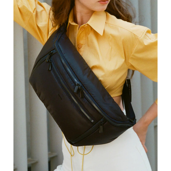 NEW CARAA FREE PEOPLE BLACK LARGE CROSSBODY SLING BAG - Picture 6 of 13